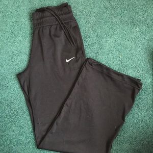 Nike sneatpants
